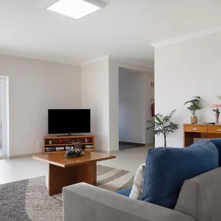 Rosa Com Piscina E Jacuzzi Villa