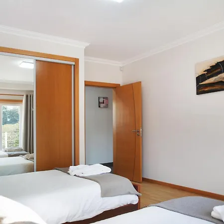 Rosa Com Piscina E Jacuzzi Vila *
